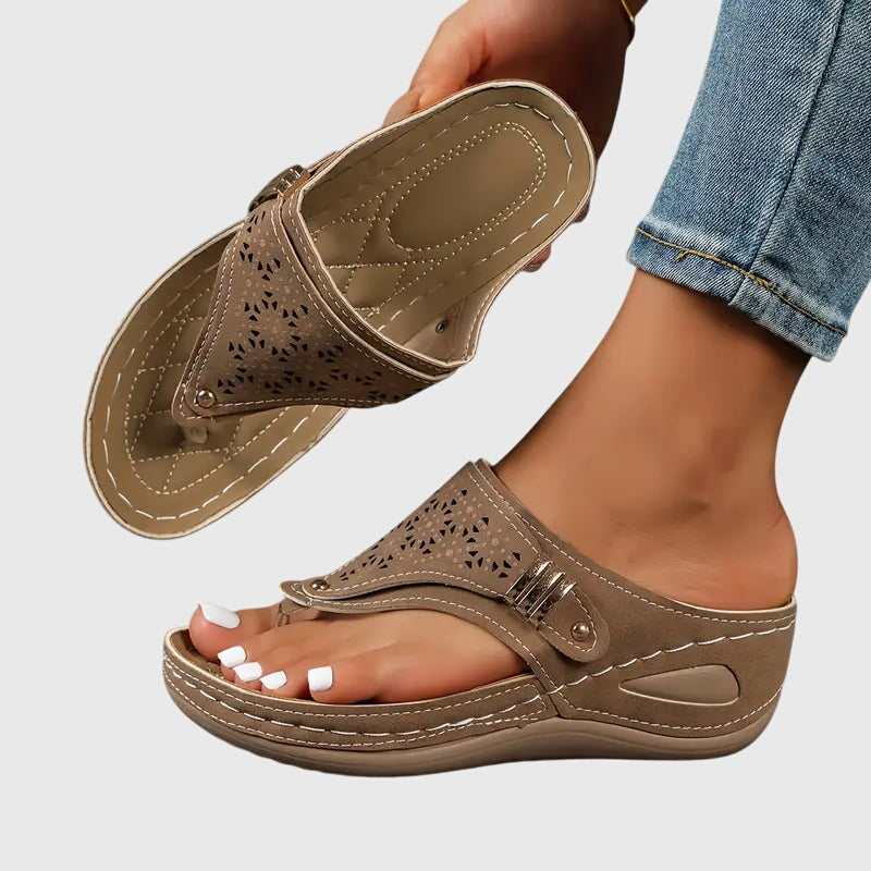 Women's Orthopedic Leather Sandals with Anatomical Insole