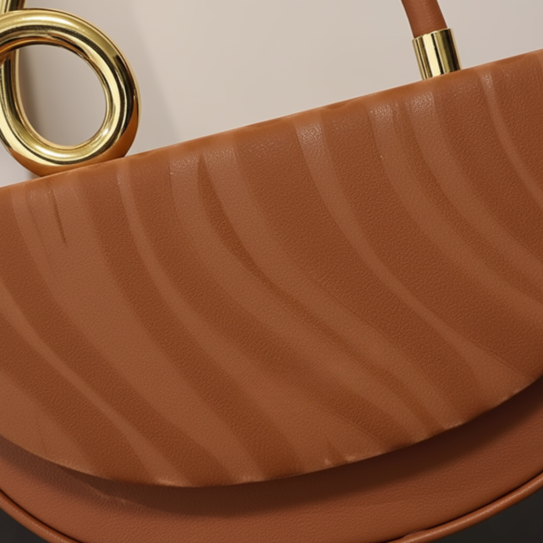 Borsa da donna con manico dorato