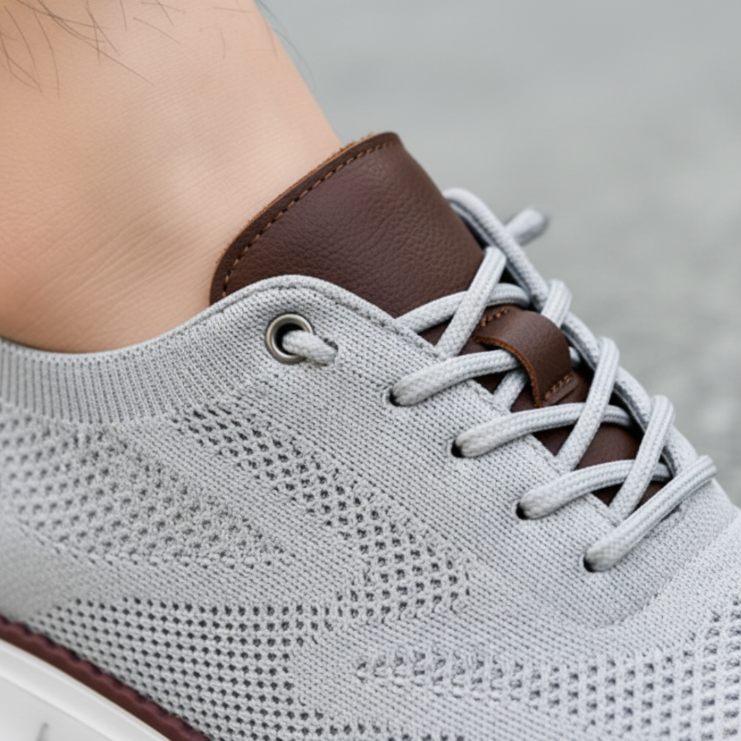 Men's Breathable Mesh Sports Shoes with Rubber Sole