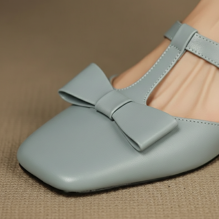 Sandali da donna in pelle con cinturino a T