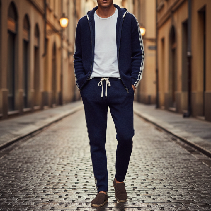 Tuta sportiva da uomo con felpa con cappuccio e pantaloni