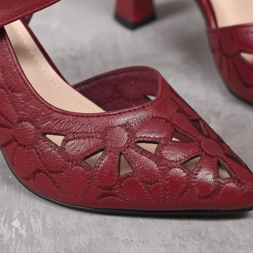 Décolleté slingback da donna con punta appuntita, motivo floreale, tacco largo traforato