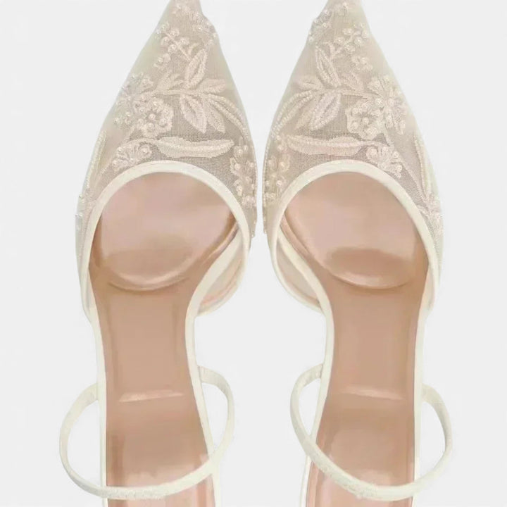 Décolleté da donna in rete ricamata con punta a punta e tacco a spillo slip-on