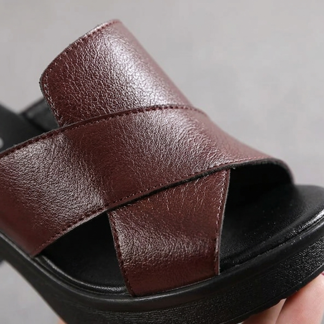 Sandali ortopedici da donna con tacco largo, plateau e cinturini incrociati, mules