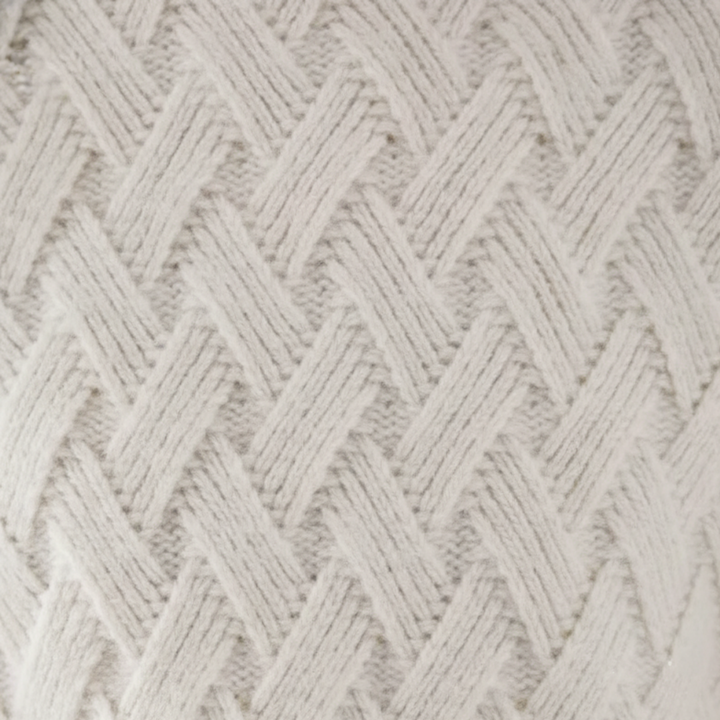 Maglione dolcevita da donna con trecce beige e bianco