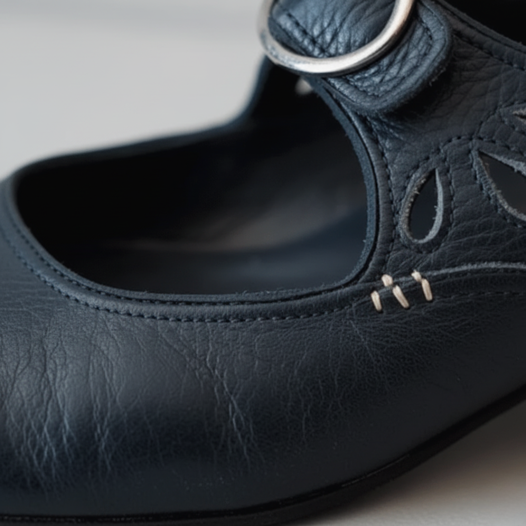 Women's Heeled Shoes with Faux Leather Strap