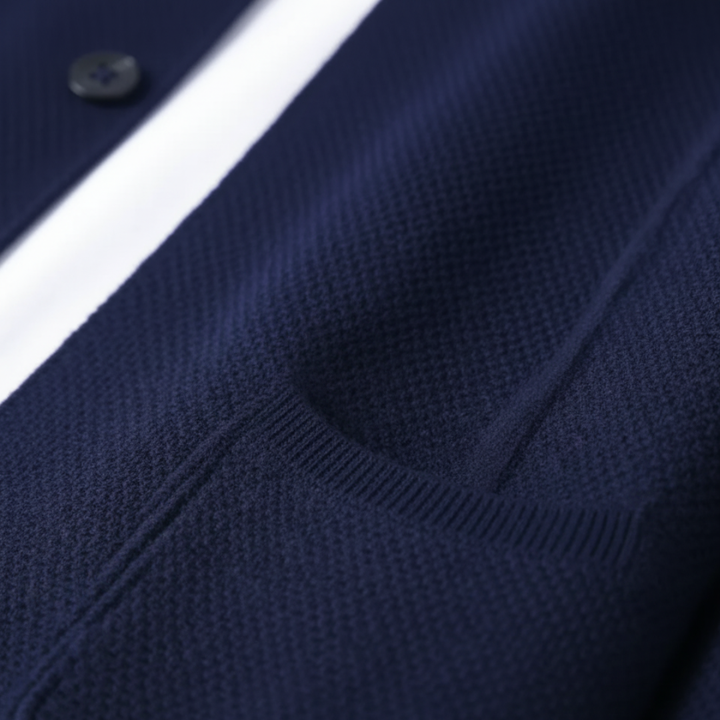 Men's Cardigan with Buttons and Collar in Yarn