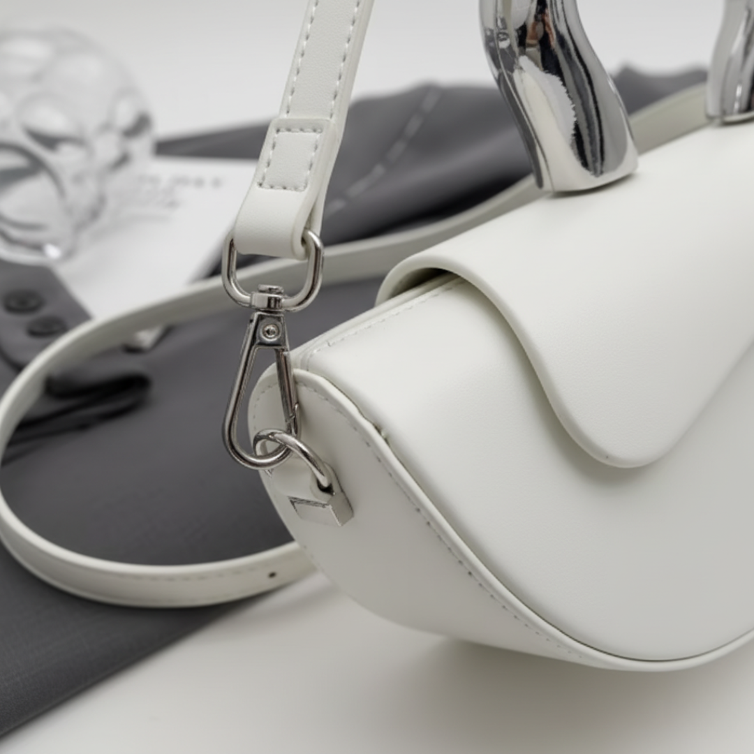 Borsa a tracolla da donna in PU con manico a mezzaluna a forma di cuore