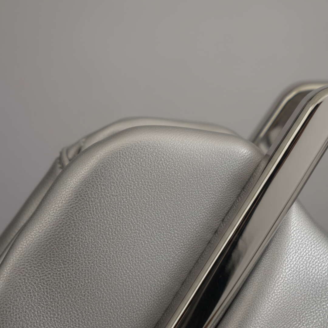 Women's Bag with Gold Handle in Eco-leather