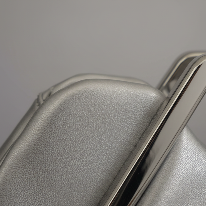 Borsa da donna con manico dorato in ecopelle