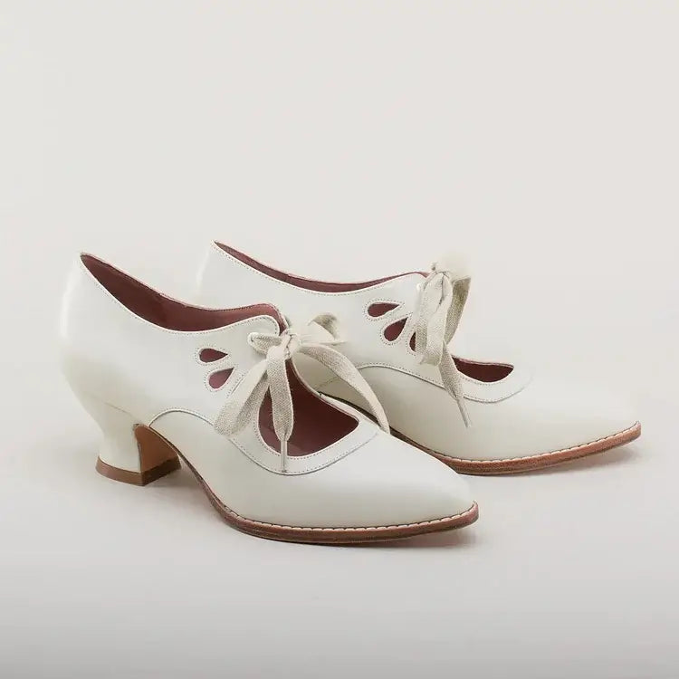 Amelia™ | Vintage Pin-Up Heels 6