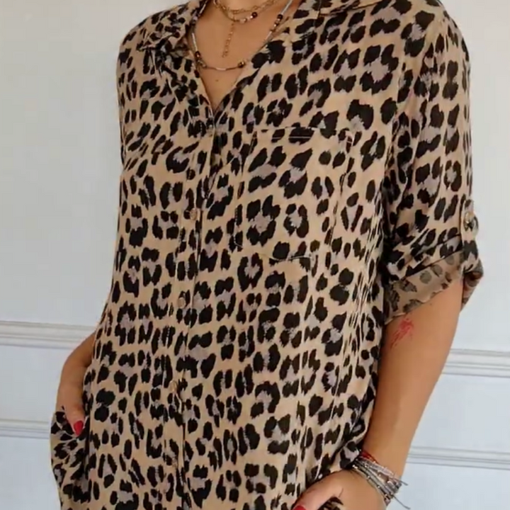 Blusa elegante con stampa leopardata