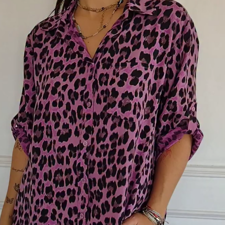 Blusa elegante con stampa leopardata