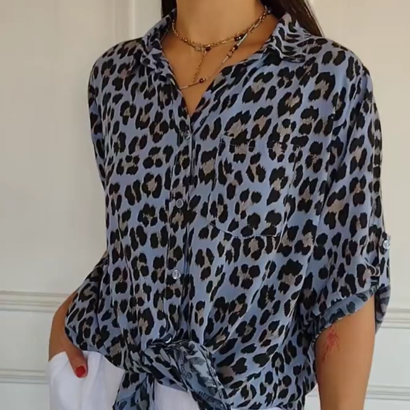 Blusa elegante con stampa leopardata