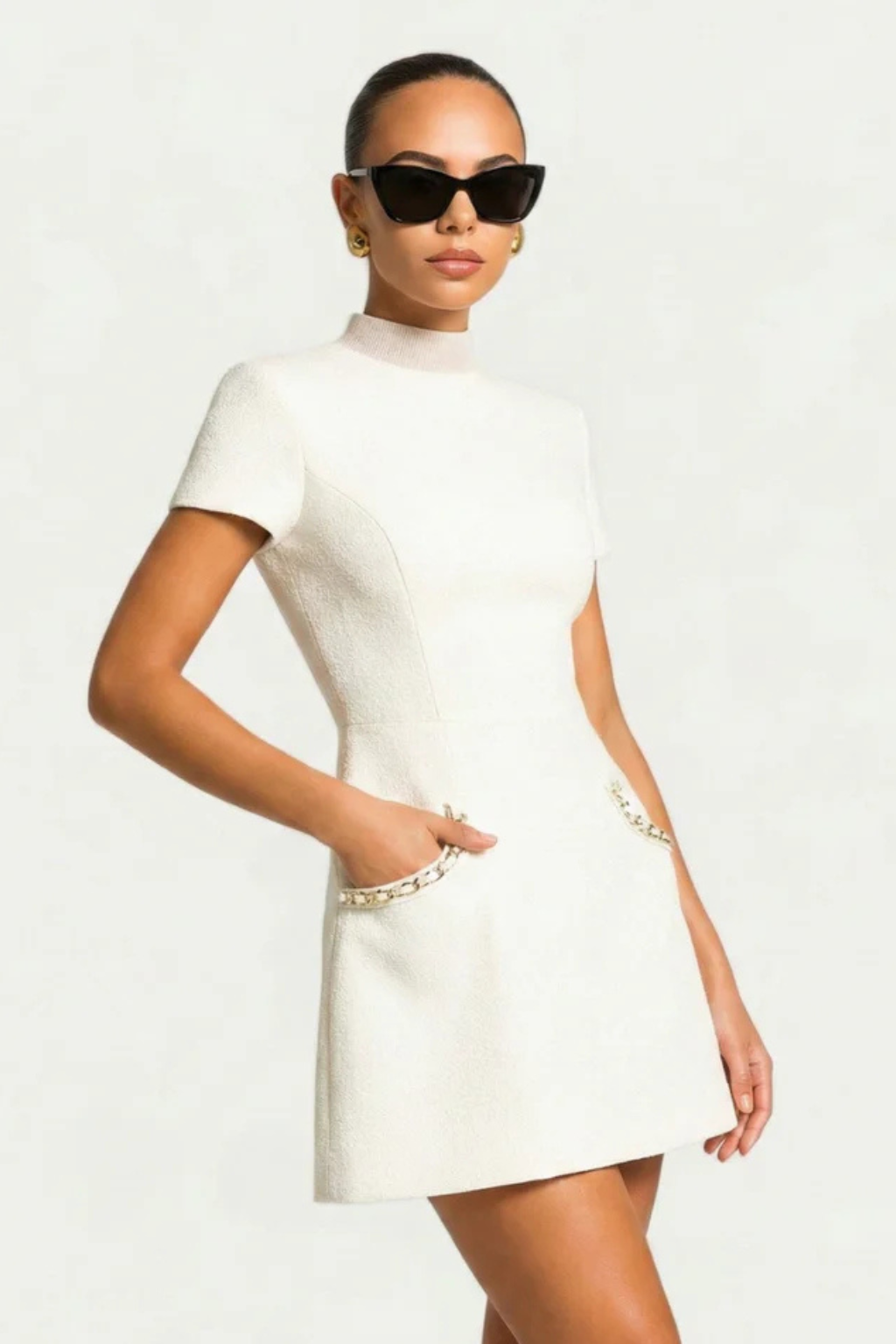 Women's Mini Dress with Lace and Pockets – Slim Fit V-Neck