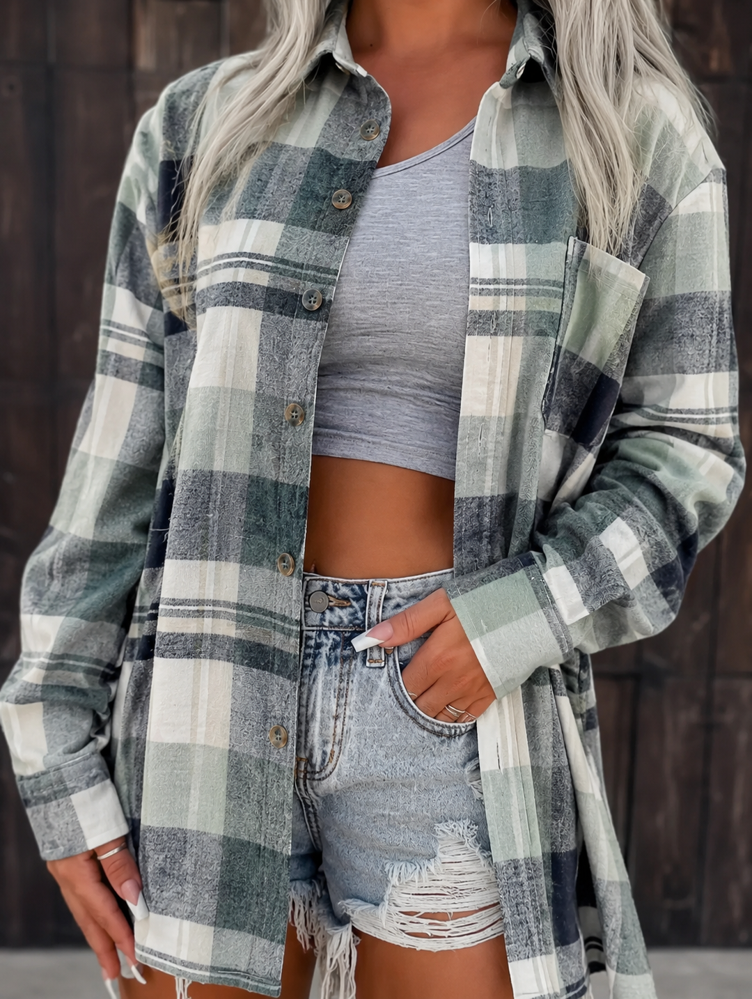 Camicia oversize da donna in flanella a quadri con bottoni