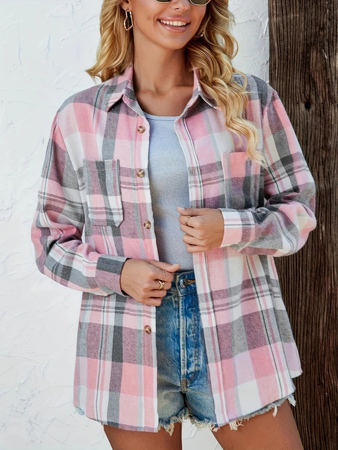 Camicia oversize da donna in flanella a quadri con bottoni