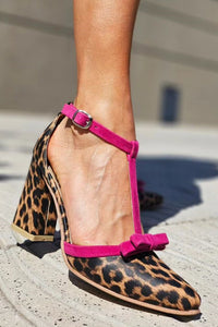 Green Leopard Print Sandals with Colorful Accent