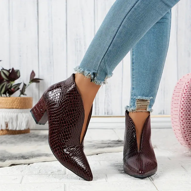 Luz™ | Women's Textured Ankle Boots with Curved Cut and Mid Block Heel 3