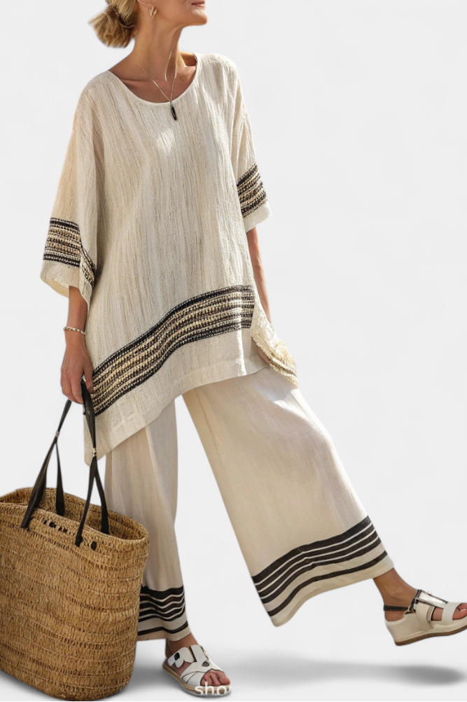 Mia | Elegant Lightweight Two Piece Set for Women in Striped Loungewear 1