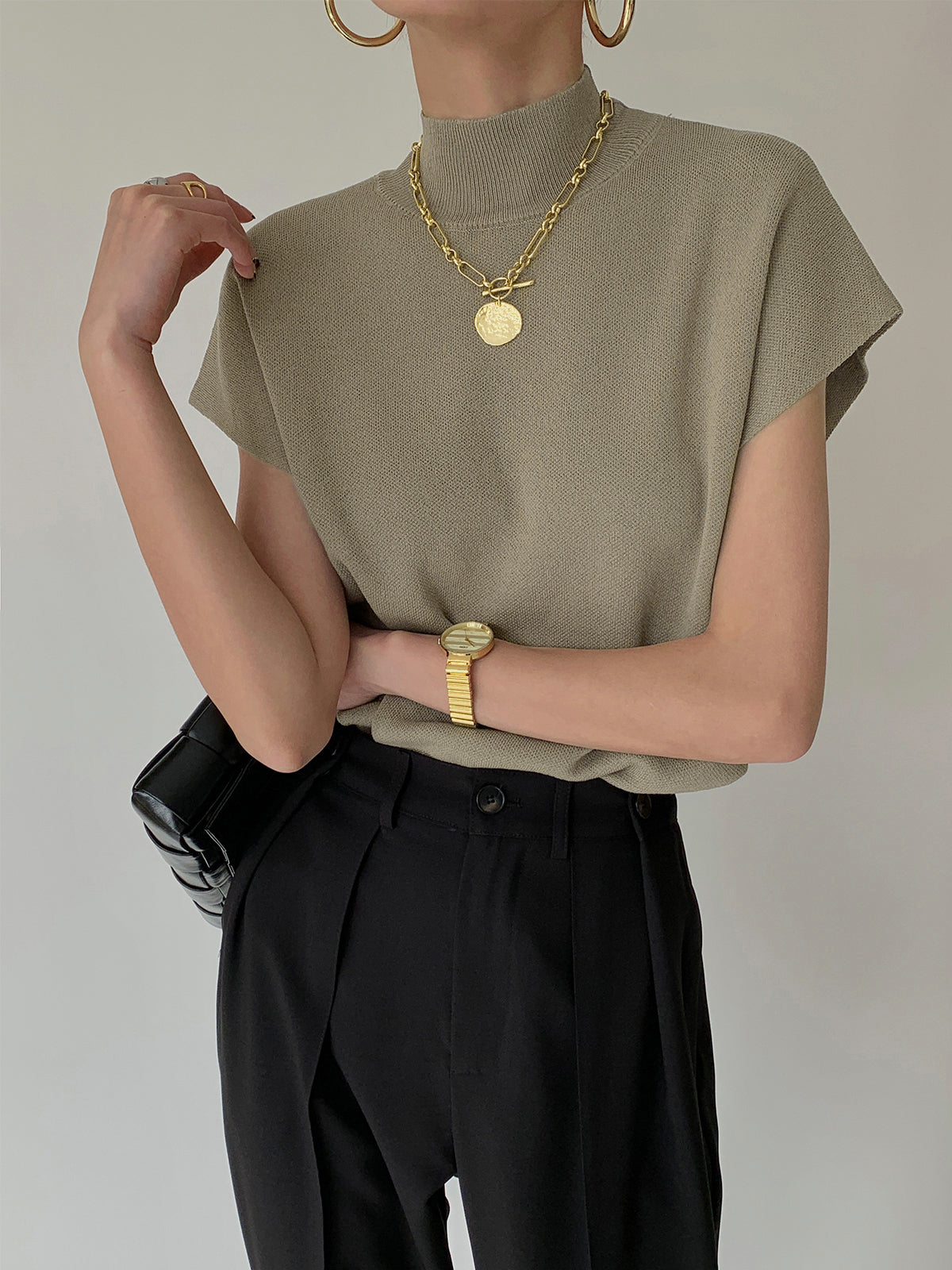 Women's Mock Neck Sleeveless Top Padded Shoulder Vest