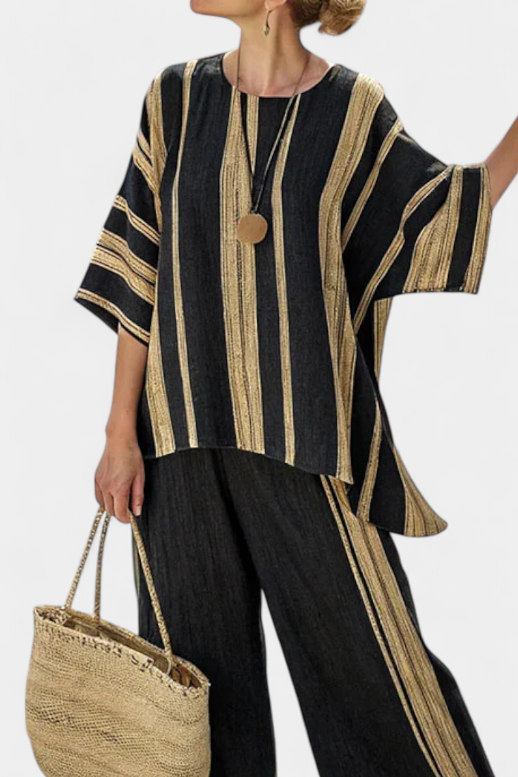 Sophie | Stylish Striped Summer Outfit with Relaxed Linen Pants 0