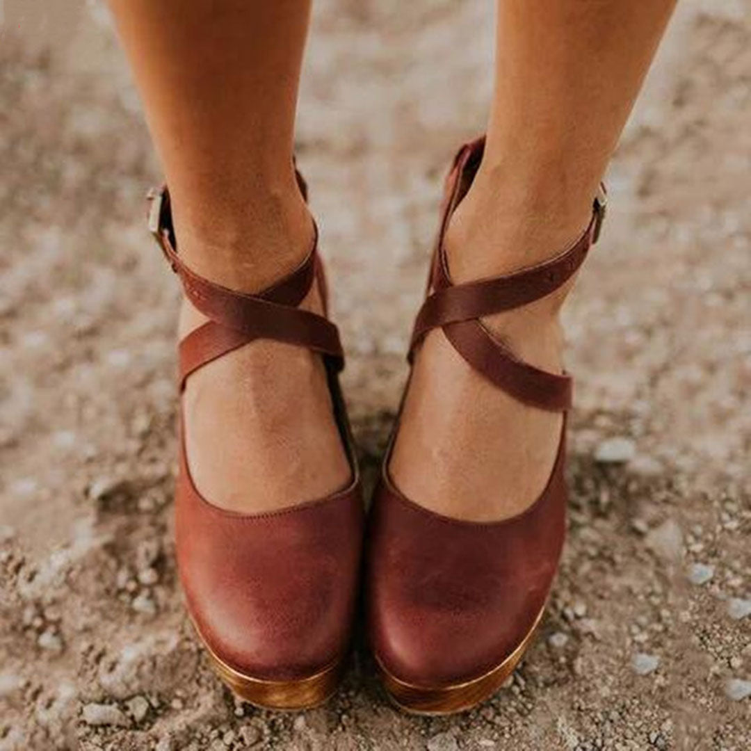 Teresa™ | Elegant Wedge Heels with Closed Toe & Ankle Strap 3