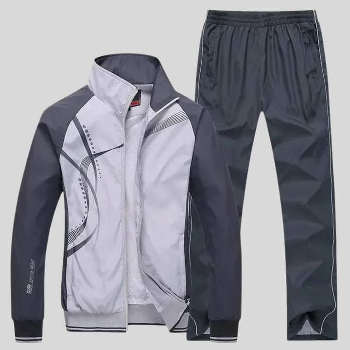 Completo sportivo termico da uomo con maniche lunghe e vestibilità ampia