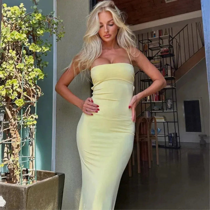 Abito maxi aderente in seta latte da donna | Elegante abito estivo da sera con schiena scoperta