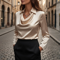 Camicia da donna in raso con collo a scialle e maniche lunghe