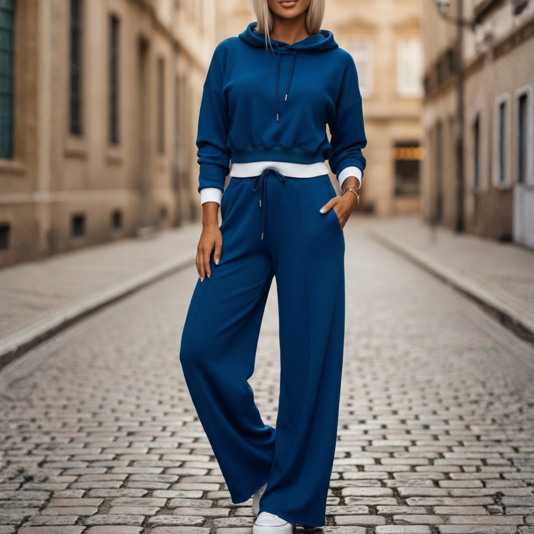 Complete Casual Women's Tracksuit with Hood
