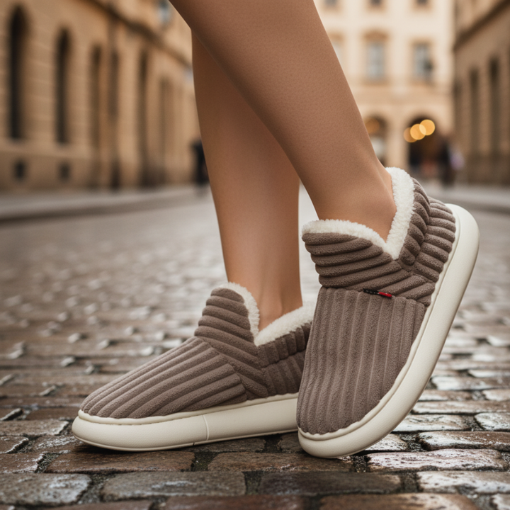 Pantofole unisex con pelliccia sintetica
