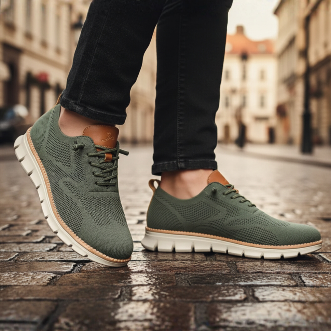 Men's Breathable Mesh Sports Shoes with Rubber Sole