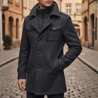 Cappotto da uomo con tasche e cerniera