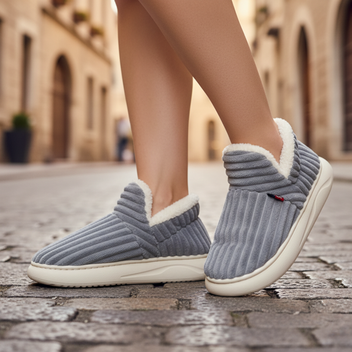 Pantofole unisex con pelliccia sintetica