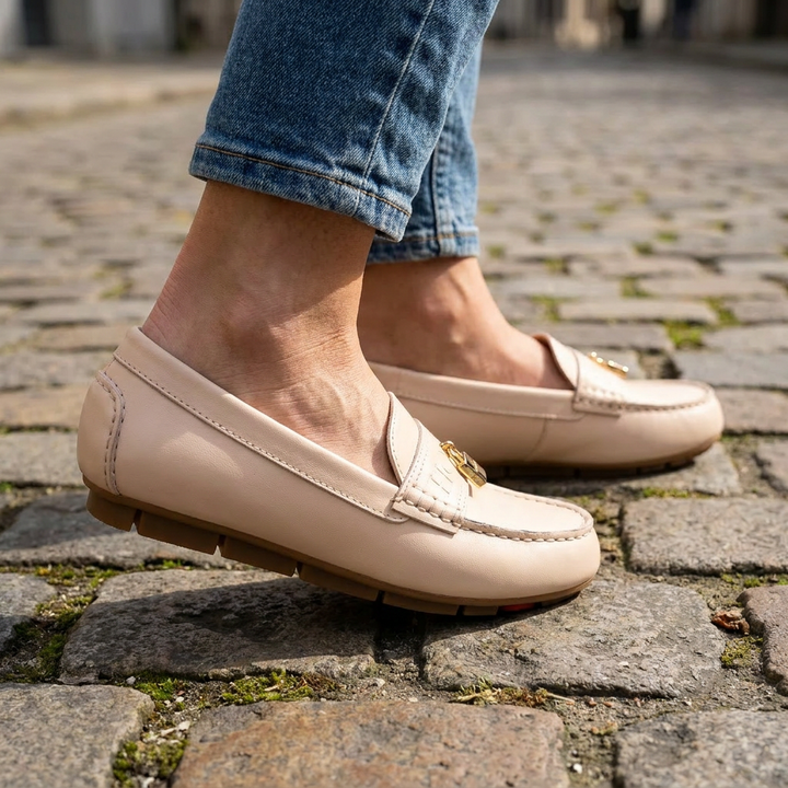 Ballerine da donna in pelle casual con punta tonda  