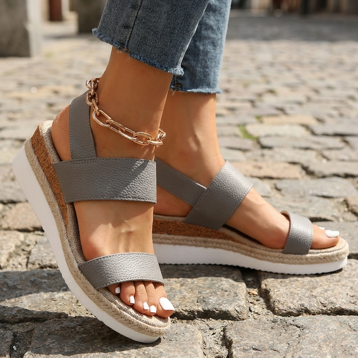 Sandali ortopedici da donna con plateau  