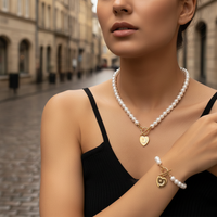 Set collana e bracciale da donna con perle artigianali e cuore