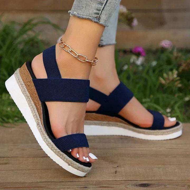 Sandali ortopedici da donna con plateau  