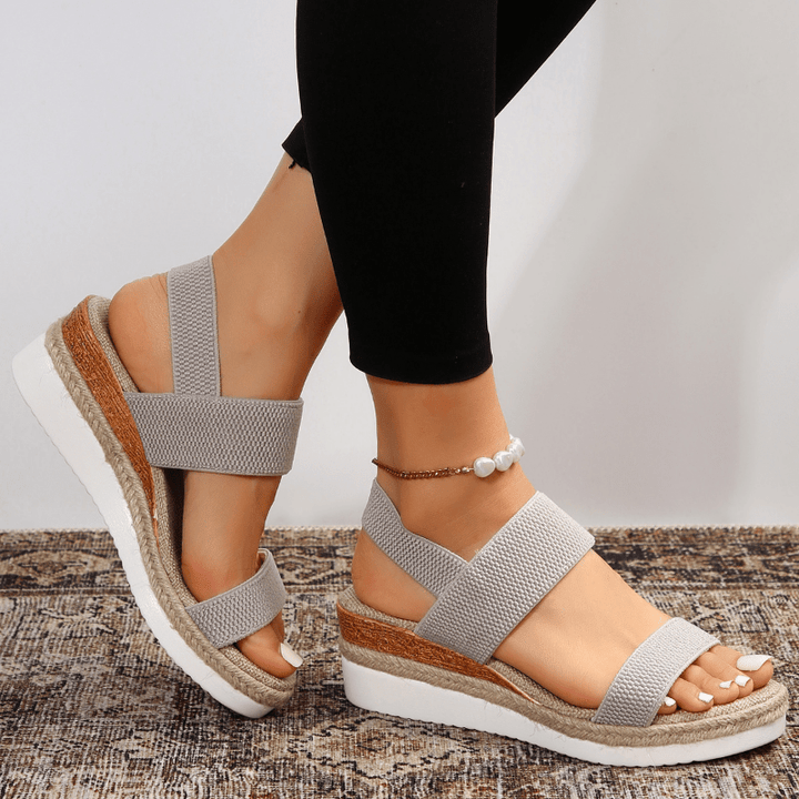 Sandali ortopedici da donna con plateau  
