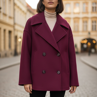 Giacca corta da donna in materiale misto