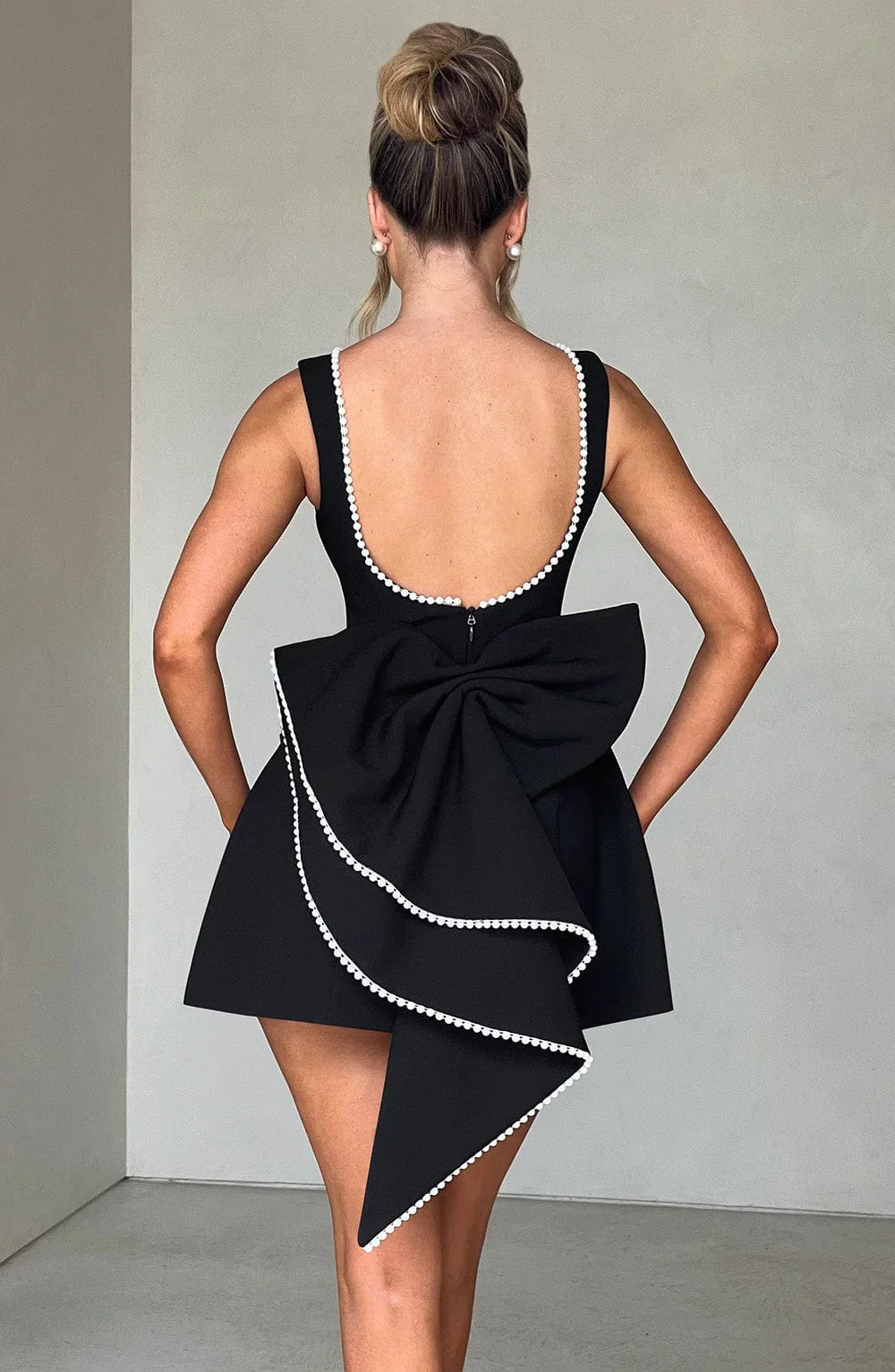 Women's Satin Sleeveless Dress with Decorative Bow